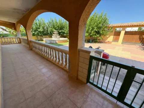 Chalet unifamiliar en Urbanització Marítima Residencial