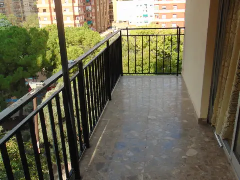 Piso en Plaza del Cedro