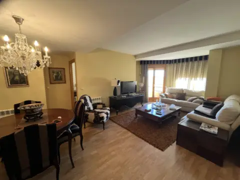 Piso en Avenida de Aragón, 22
