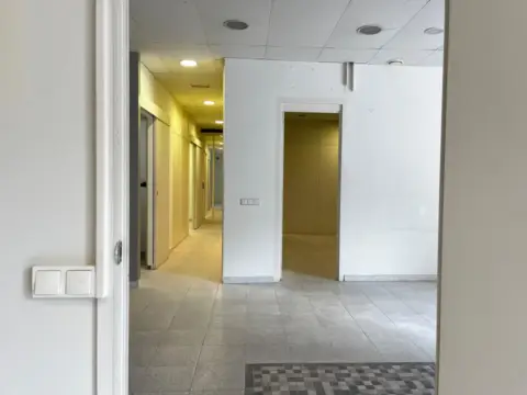 Local comercial en Montornès del Vallès