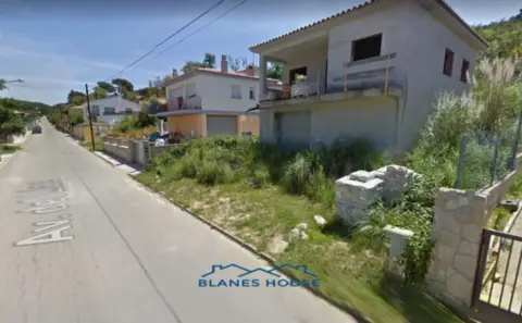 Casa en Avinguda del Llac, 83