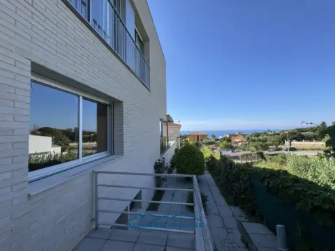 Casa en Carrer Antonio Machado, 777