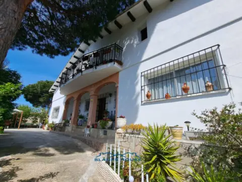 Casa en Carrer Tierno Galván