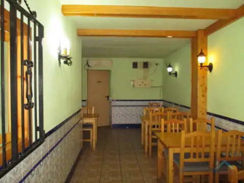 Local comercial en Carrer de Sant Tomàs