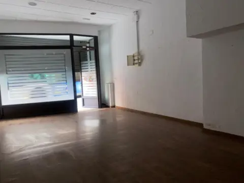 Local comercial en calle de San Juan Bautista, 4