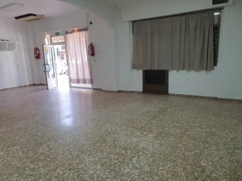 Local comercial en Avinguda de Madrid