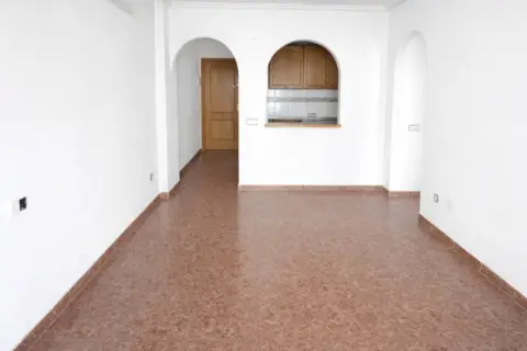 Piso en calle Villa Madrid