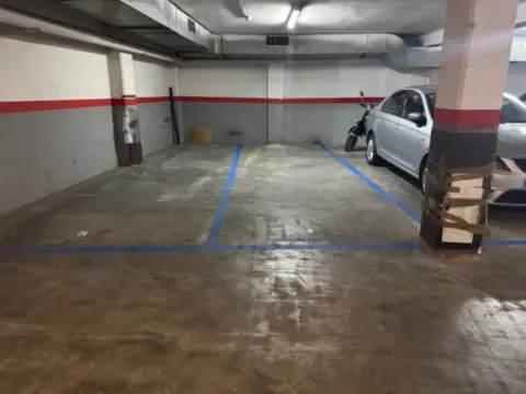 Garaje en Carrer de Sòcrates