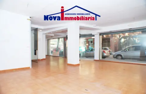 Local comercial en Carrer de Salvador Baroné