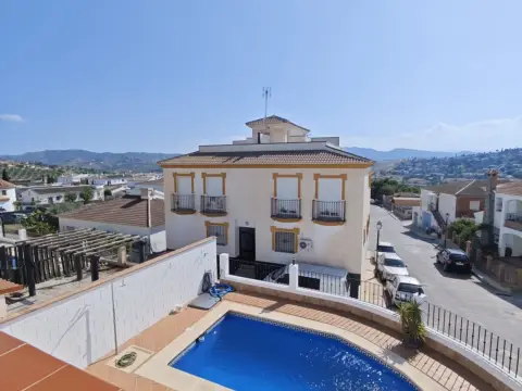 Chalet pareado en Matagallar