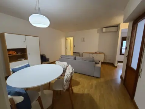 Piso en calle de la Rúa Oscura