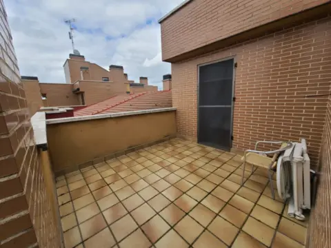 Ático en calle de los Arribes del Duero