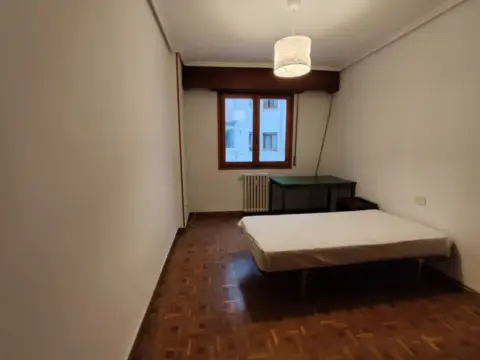 Piso en calle del General Francisco Ramírez