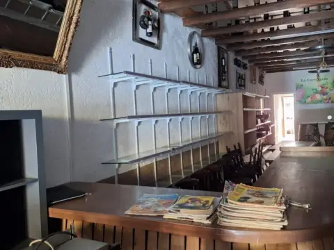 Local comercial en calle de Afueras