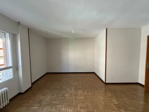 Piso en Paseo de Pérez de Ayala