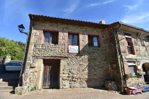 Casa pareada en Barrio de San Mamés Vierna