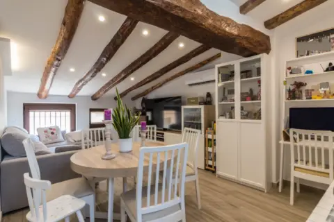 Casa en calle Fábregas