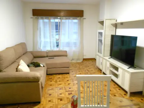 Piso en calle de la Cruz Gallastegui