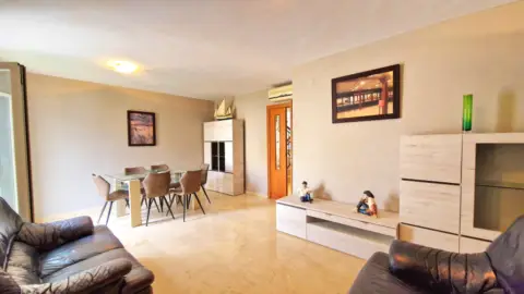 Chalet adosado en calle de Mateo Flecha