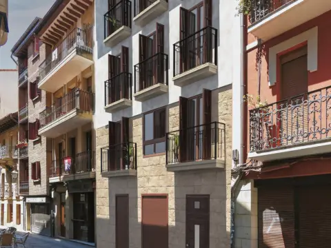 Piso en calle de la Magdalena