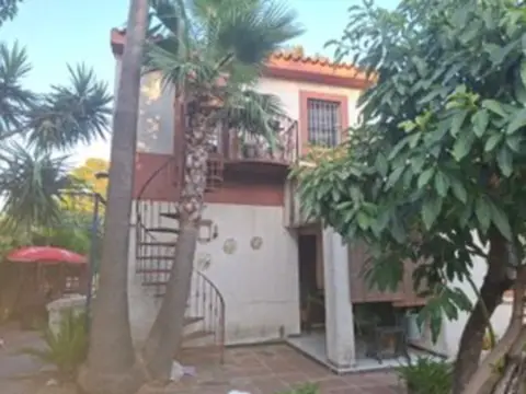 Chalet unifamiliar en Urbanización del Retiro