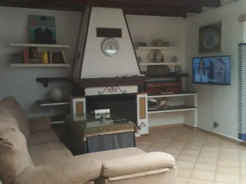 Casa en calle del Escultor Illanes