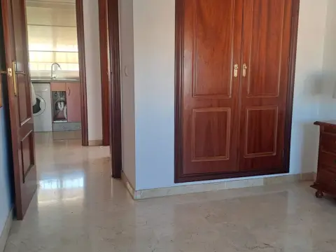 Dúplex en calle de Carlos I de España