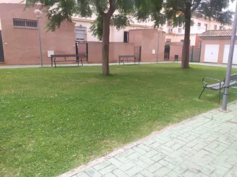 Piso en Avenida Presidente Adolfo Suárez