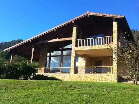 Chalet unifamiliar en calle Tresgrandas, nº 1