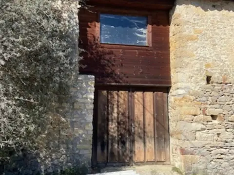 Casa pareada en calle Tresgrandas