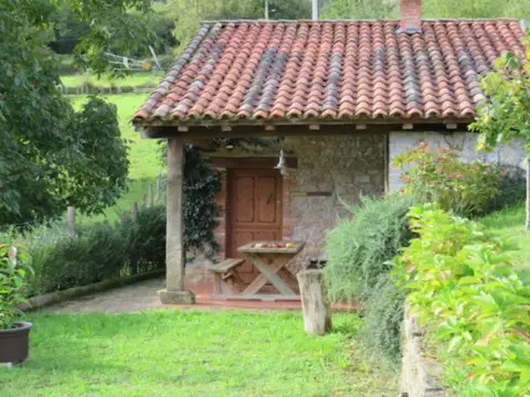 Finca rústica en calle Ardisana