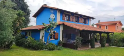 Chalet unifamiliar en calle Villahormes, nº 1