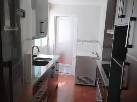 Piso en calle Divina Pastora