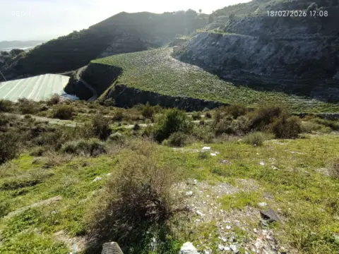 Finca rústica en Camino de Motril a Lagos