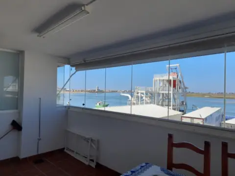 Piso en Muelle de Martínez Catena