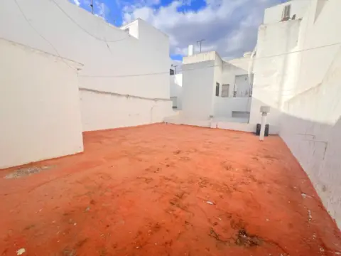 Casa en calle de Angosta