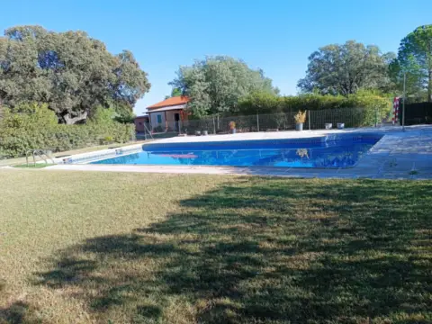 Chalet en calle de Reguerones