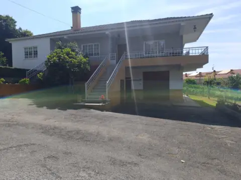 Casa en calle Donramiro