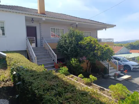 Casa en calle Donramiro