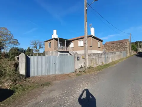 Casa en Rúa Corpiño