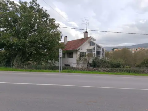 Casa en calle Igrexa