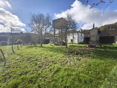 Finca rústica en calle Camposancos