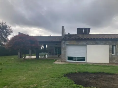 Chalet unifamiliar en calle Vilariño