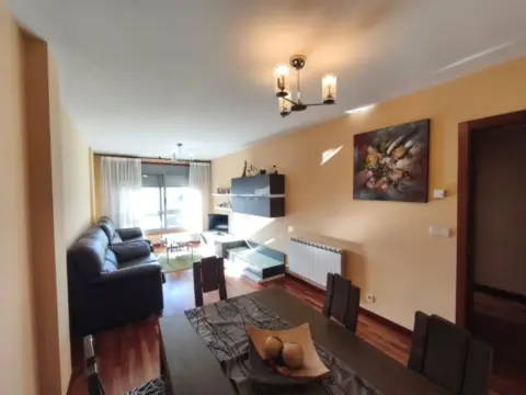 Piso en calle Álvaro Cunqueiro