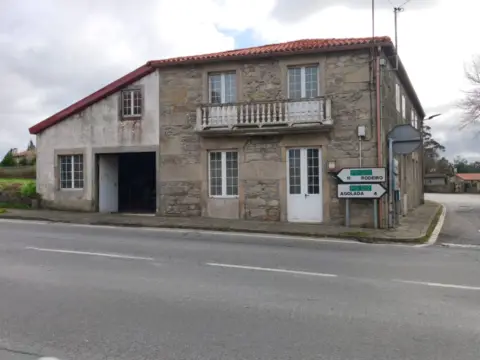 Casa en calle Poblado Laxe