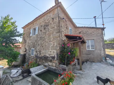 Casa en calle Romariz