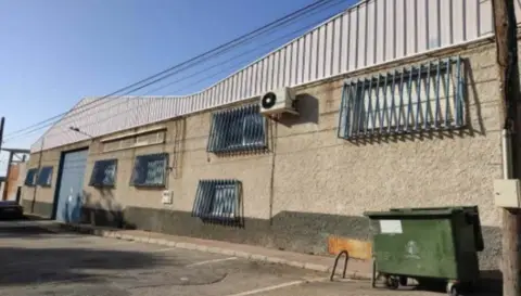 Nave comercial en Avenida Valle de Ricote