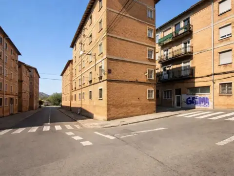 Piso en calle de la Asunción