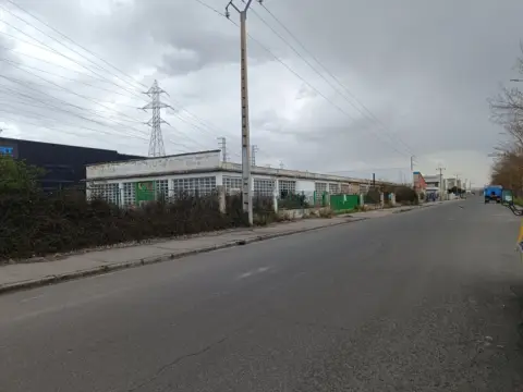 Nave comercial en calle Osinagea, 1