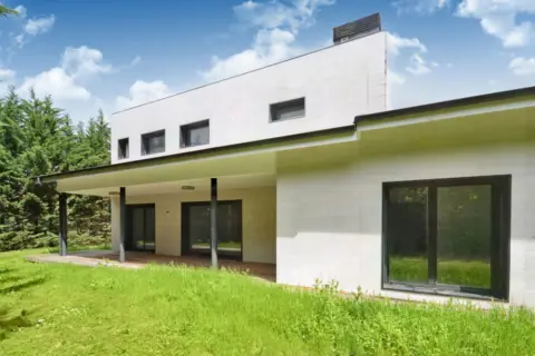 Chalet unifamiliar en calle de Gurimendi